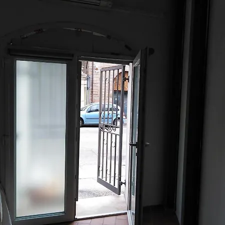 Monolocale Al Mare Apartment *